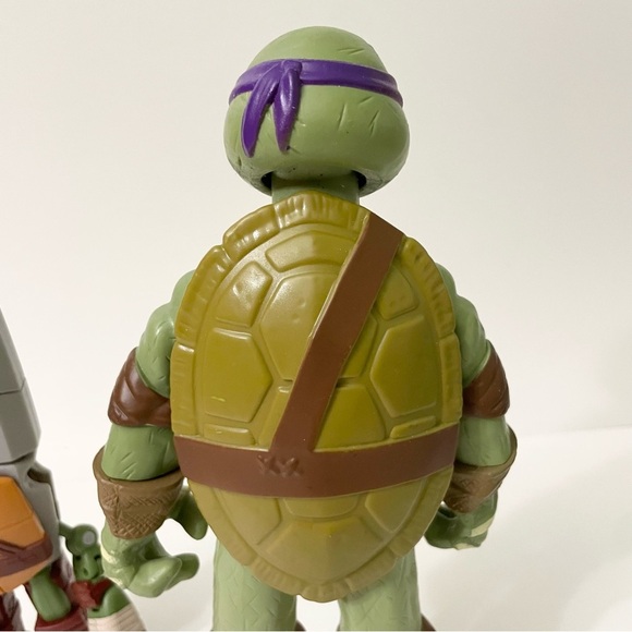 TNMT Teenage Mutant Ninja Turtle Donatello and Leonardo Weapon Mutation Toys - Picture 5 of 15